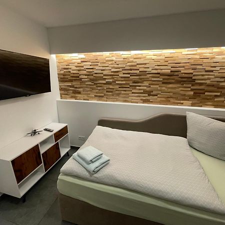 שטראוסברג Aviators Guest House - Premium Room מראה חיצוני תמונה